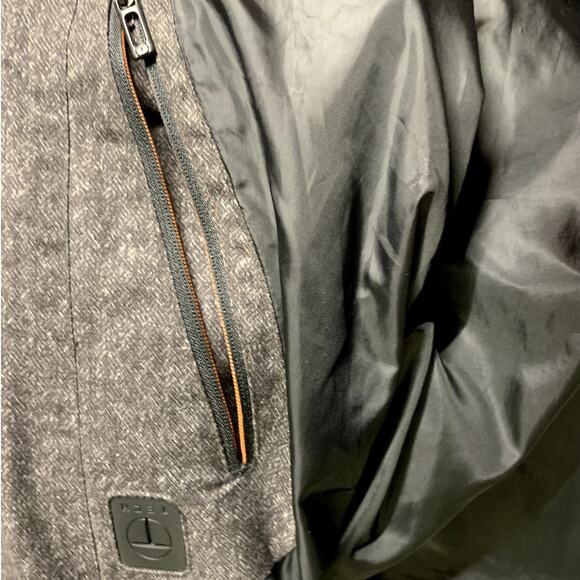 Tumi Tech Puffer Quilted Jacket - Picture 10 of 12